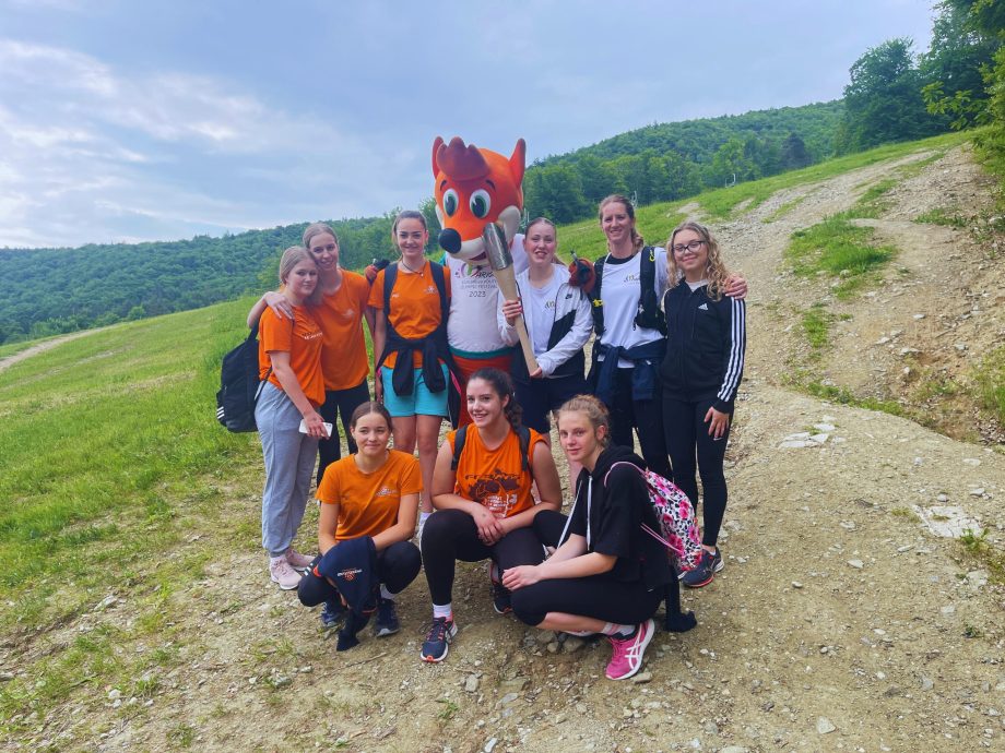 EYOF hike: With the torch of peace to Maribor Pohorje